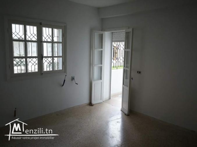 Appart en bon état à Cite Ennour Jaafar