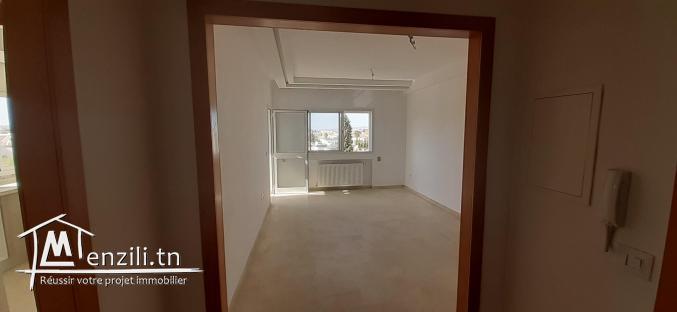 Joli appartement Neuf S+2 à El Mourouj 5 avec place de parking au sous-sol
