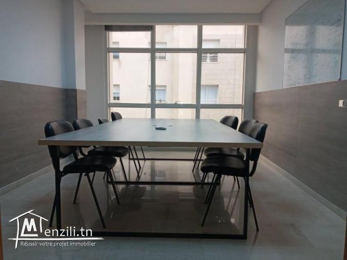 Bureau meublé prêt à être utilisé (Lac 2)