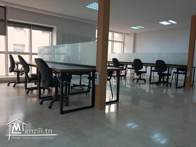 Bureau meublé prêt à être utilisé (Lac 2)