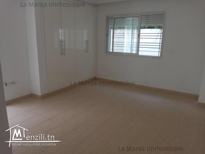 A Louer appartement s2 avec jardin à La Marsa
