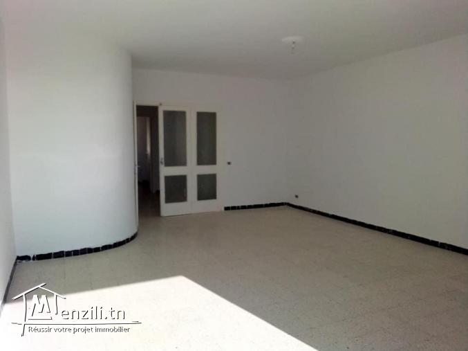 un appartement cité mileha s+3