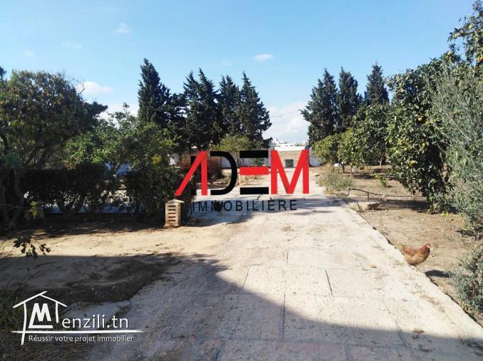 Spacieux RDC meublé avec jardin et garage