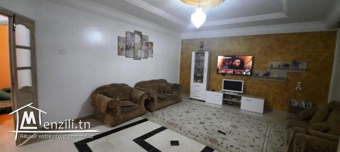 A vendre villa S+4 situé à Manaret Hammamet  en face Aziza 