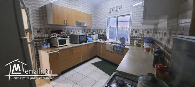 A vendre villa S+4 situé à Manaret Hammamet  en face Aziza 