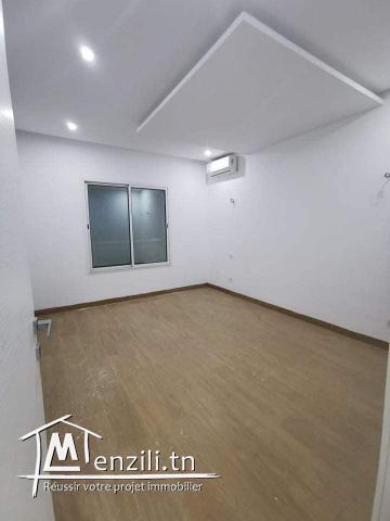 un appartement jamais habité s+1 avec une place de parking sous sol