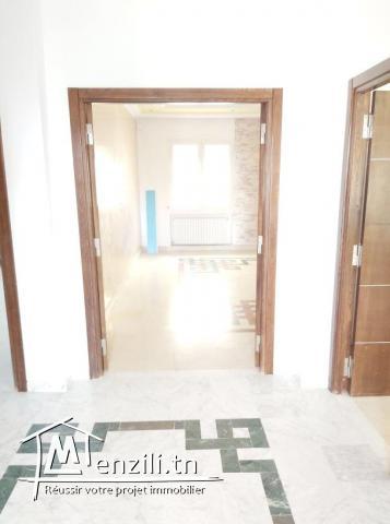 A louer étage de villa haut standing à nouvelle madina