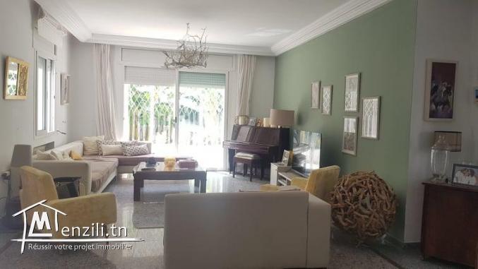 A vendre une belle villa s+4 a sidi daoued