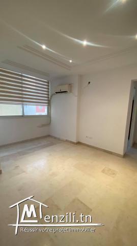 A vendre un appartement s+1 aux jardins de l'aouina