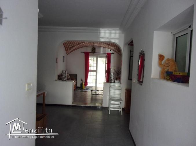 Jolie Villa avec 2 Appartements