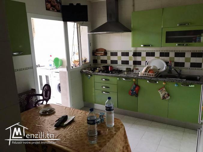 A vendre un appartement s+3 aux jardins de l'aouina