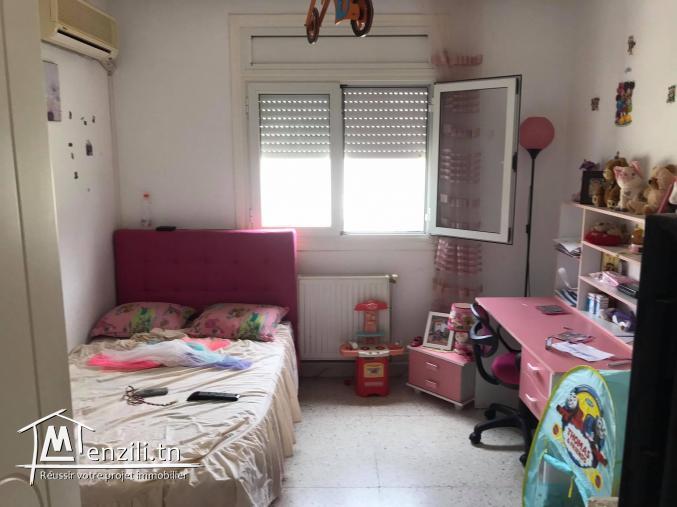 A vendre un appartement s+3 aux jardins de l'aouina