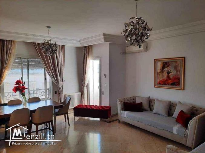 a vendre s3 situé à cité el wa7at côté l'aouina