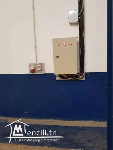 USINE LOYER A LA ZONE INDUSTRIELLE DE ROUTE DE MAHDIA KM 10 SFAX SEBAI 1600 m2