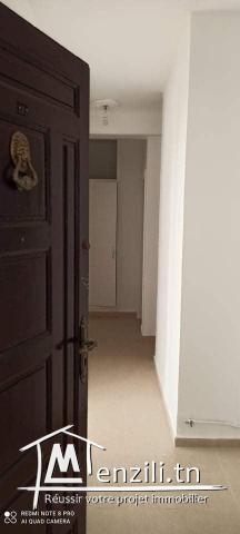 Vente appartement S+3 cité Romana