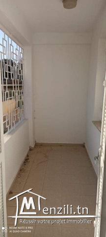 Vente appartement S+3 cité Romana