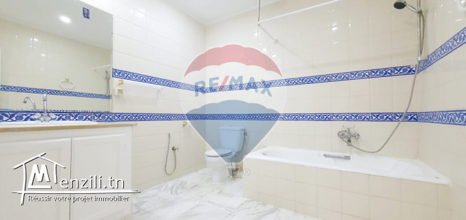 Duplex à louer à la Marsa (cité les pins)