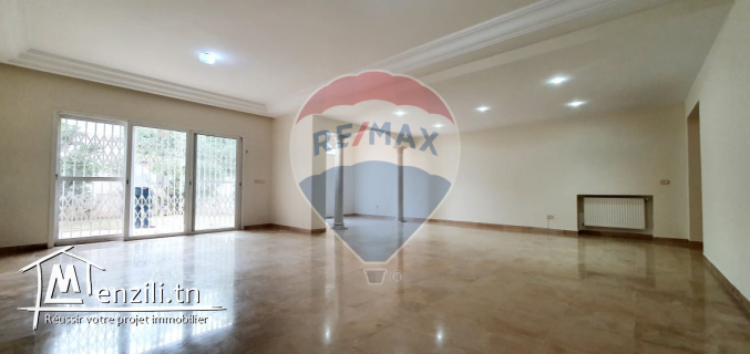 Duplex à louer à la Marsa (cité les pins)