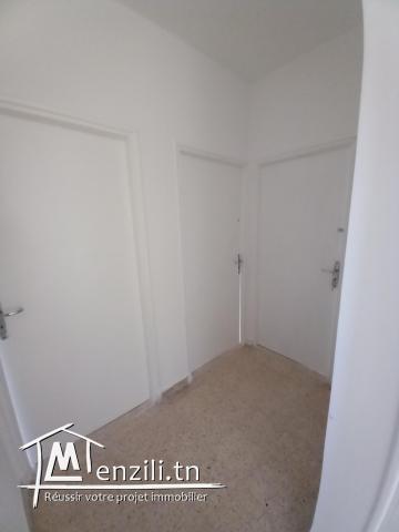 Appartement à louer S+3 Cité Hadika 2