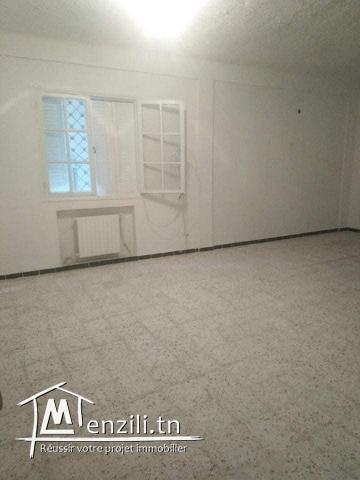 a louer hall+3 à rades 98696928