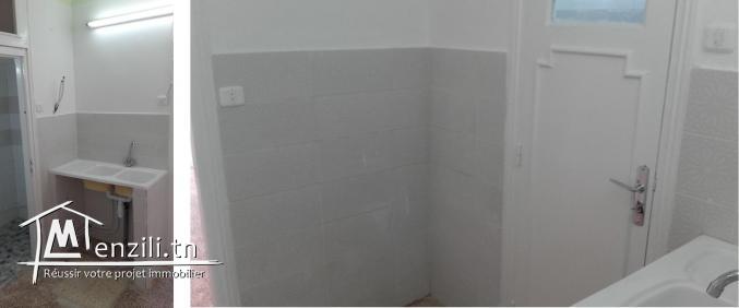 Studio nouvellement rénové dans quartier résidentiel - Boukornine