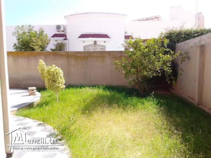Belle villa a vendre a route soukra sfax