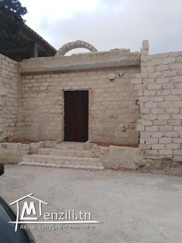 أرض في منطقة فخمة جدا موقع ممتاز في الحمامات الشمالية