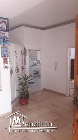 Villa 427m2 à Cité Ennasr 1