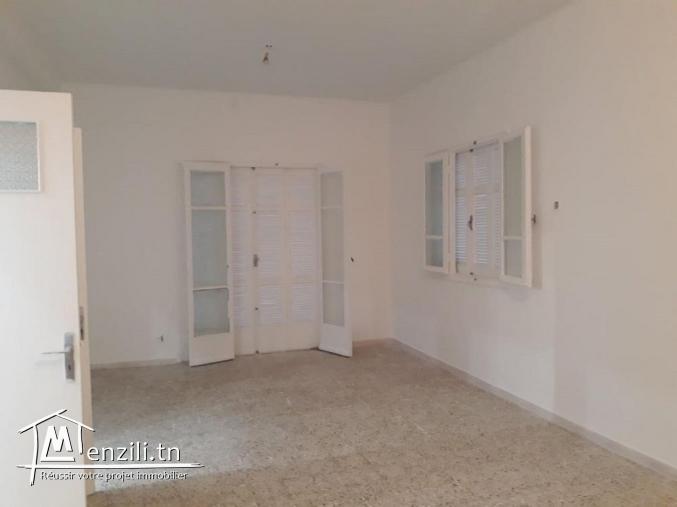 GRANDE MAISON POUR ECOLE OU GARDERIE