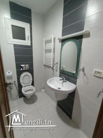 Route lafrane :A vendre un appartement moderne S+3 avec place parking et cellier