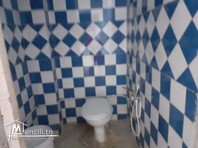 طابق اول للبيع