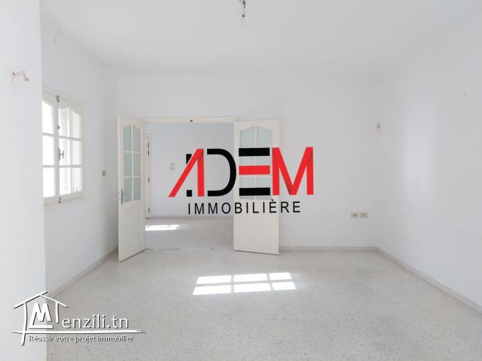 Spacieux étage de villa S4 de 250m² avec abri voiture