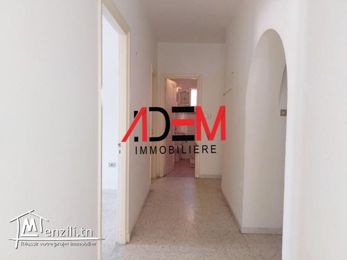 Spacieux étage de villa S4 de 250m² avec abri voiture