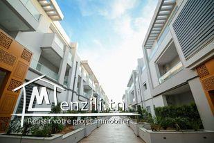 Triplex Avec Piscine À Nouvelle Résidence Luxueuse De La Soukra