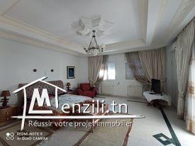 Une villa de charme dans un quartier très calme