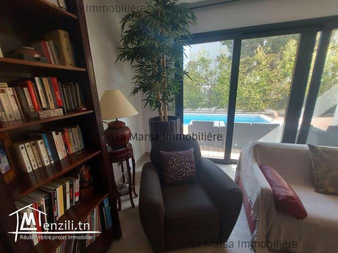 A Louer une belle villa s4 avec piscine et jardin à Carthage