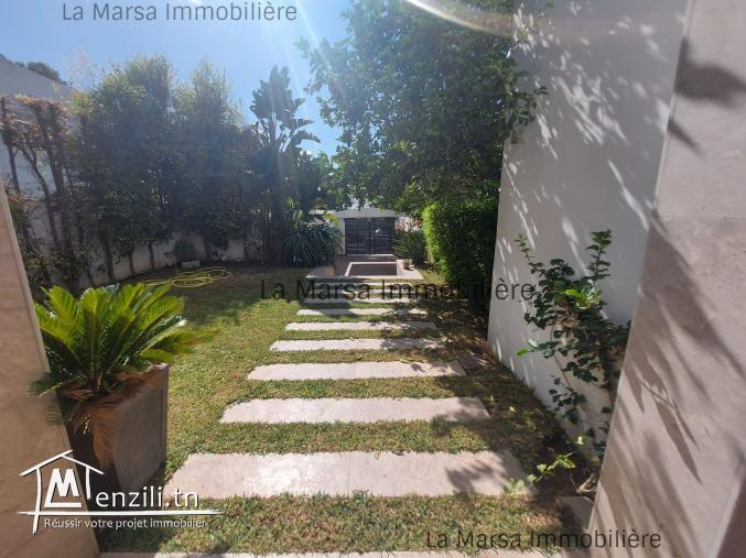 A Louer une belle villa s4 avec piscine et jardin à Carthage