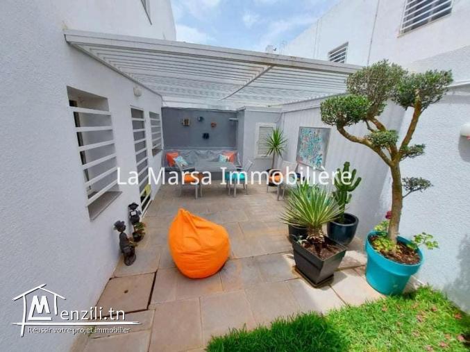 A Louer un duplex s4 avec jardin et piscine à La Marsa