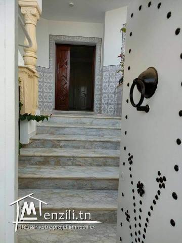 étage de villa S+2 pour location annuelle