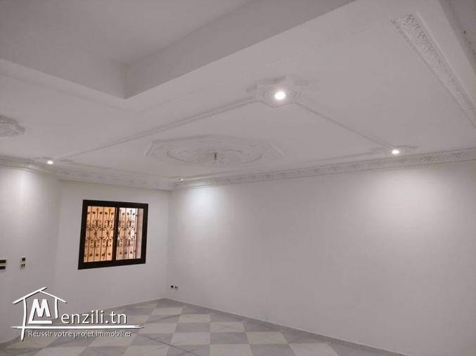 étage de villa S+2 pour location annuelle