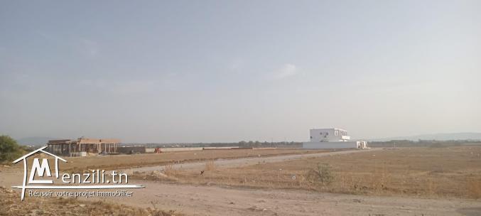 un terrain situe 1 km de yasmine hammamet