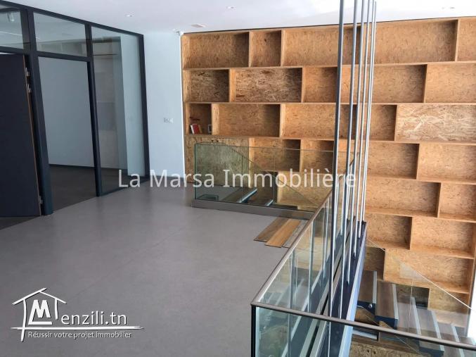 A Vendre un local commercial de 335m² sur la route GP9