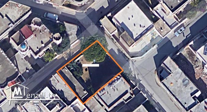 Vente Terrain 300 m² contenant studio + garage (40 m²)