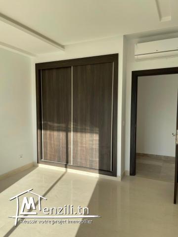 Particulier/location Appartement haut standing neuf aux jardins de Carthage