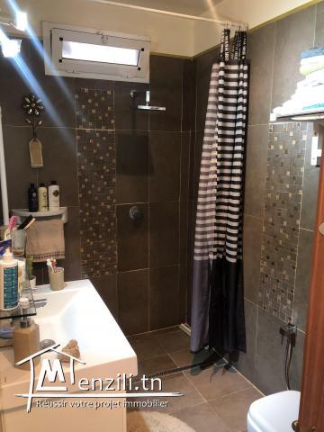 Apparemment à vendre