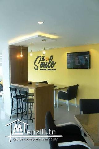 A vendre cause départ fond de commerce d un salon de thé  en face de l hôtel Riadh Palm