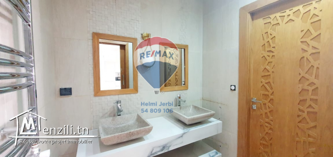 Duplex S+4 à louer meublé à Sidi Daoued La Marsa