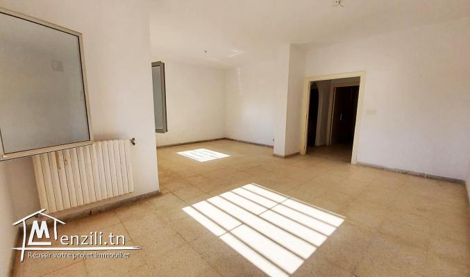 A vendre appartement s+2 à el menzah 6
