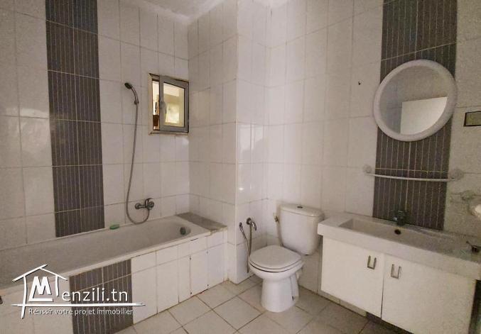 A vendre appartement s+2 à el menzah 6