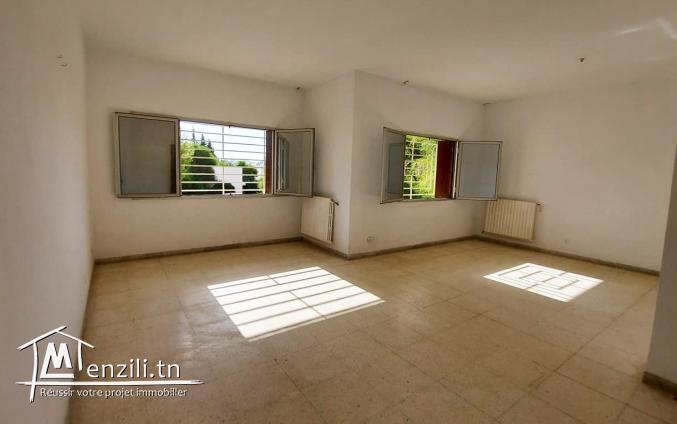 A vendre appartement s+2 à el menzah 6